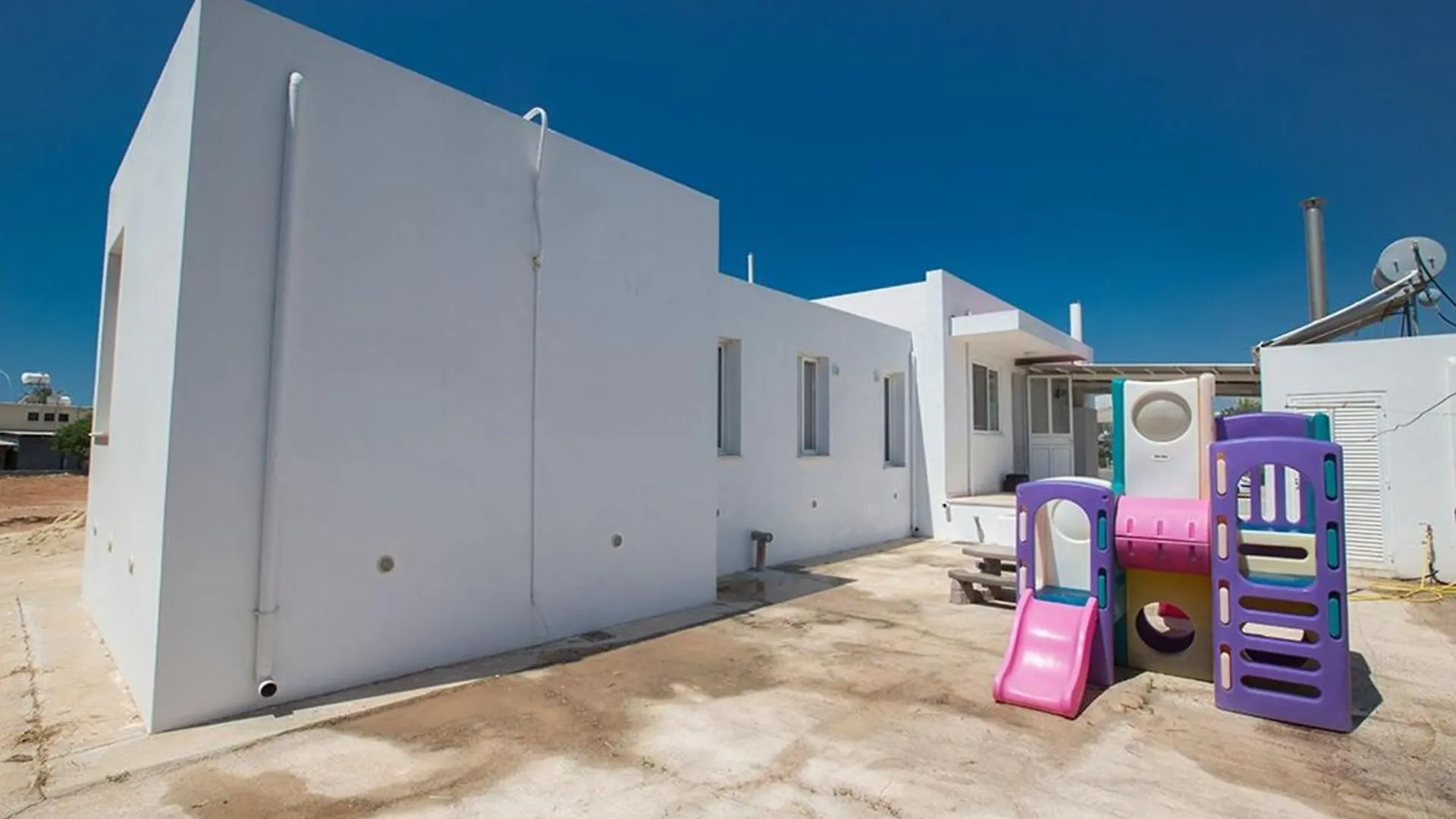 Villa Mavris - Lovely 4 Bedroom Villa With Private Pool In Central أيا نابا