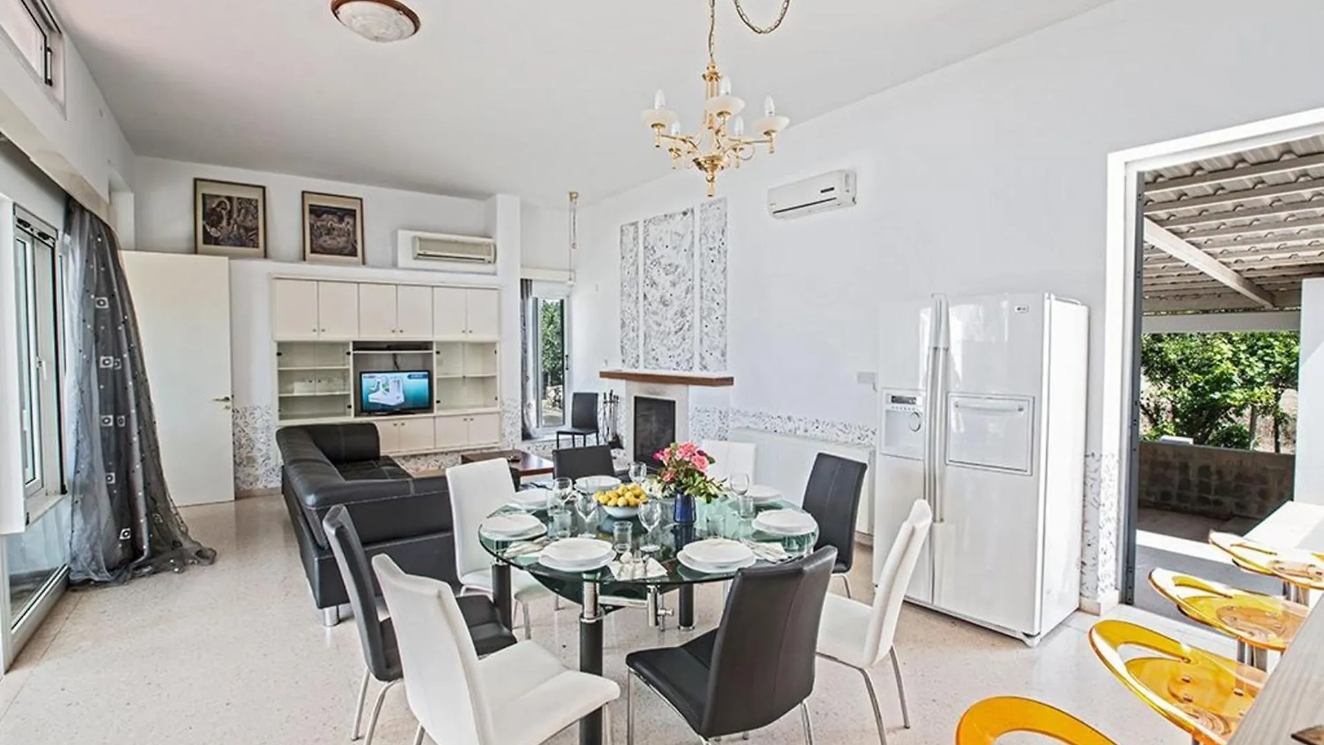 Villa Mavris - Lovely 4 Bedroom Villa With Private Pool In Central أيا نابا
